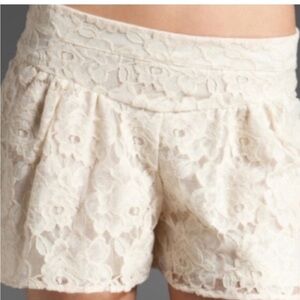 Ella Moss lace shorts